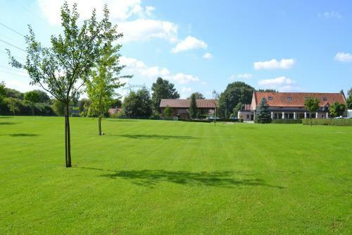 Hotel Le Domaine Des Cigognes