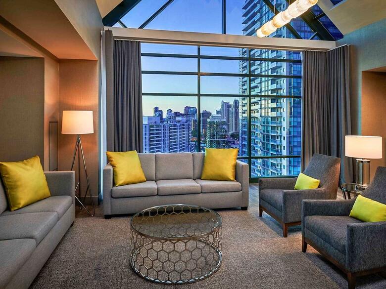 Hotel Novotel Toronto North York