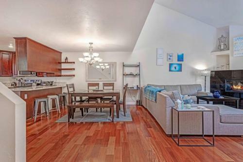 3br 1 Minute Walk To The Bay Free Parking