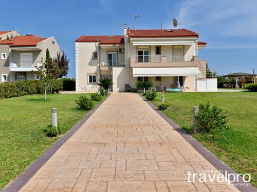 Villa Iris By Travelpro Services- Agios Mamas Beach