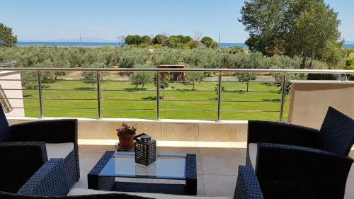 Villa Iris By Travelpro Services- Agios Mamas Beach