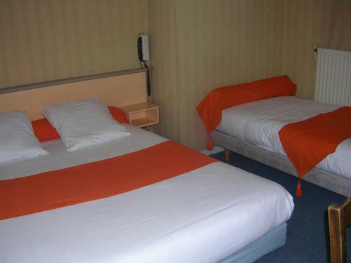 Hotel H�tel Le Saint Pierre � St-pierre de Chignac En P�rigord