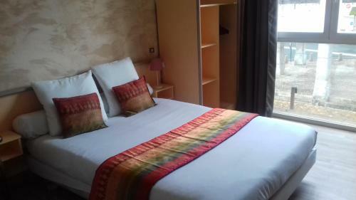 Hotel H�tel Le Saint Pierre � St-pierre de Chignac En P�rigord
