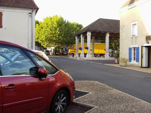 Hotel H�tel Le Saint Pierre � St-pierre de Chignac En P�rigord