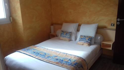 Hotel H�tel Le Saint Pierre � St-pierre de Chignac En P�rigord