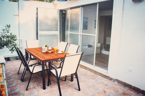 O Sole Apartment With Private Beach