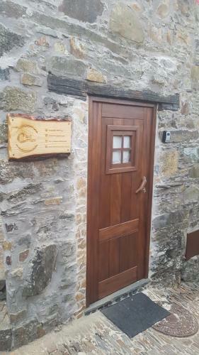 Casa Catraia Gondramaz No Pulm�o Da Serra Da Lous�