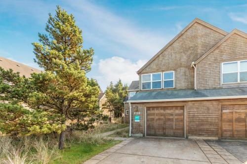 Curious Sea Cow - New Rental!!