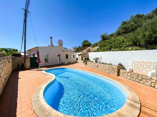Lagos Country Villa With Pool By Homing