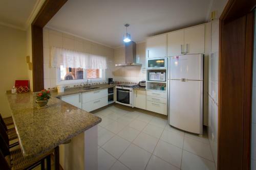 Linda Casa de Campo - Pr�ximo � Sp - Wi-fi Gr�tis