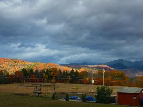 Valley Brook Cottages And Cabins