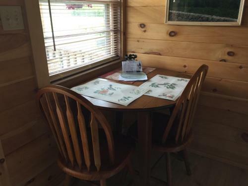 Valley Brook Cottages And Cabins