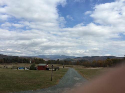 Valley Brook Cottages And Cabins