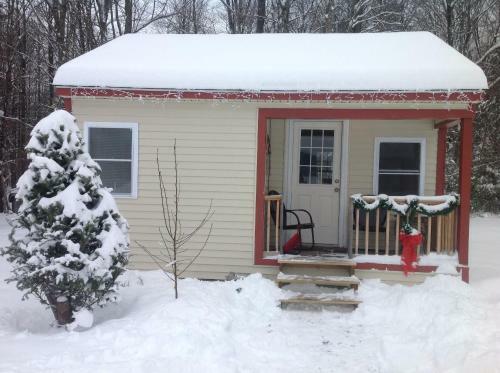 Valley Brook Cottages And Cabins