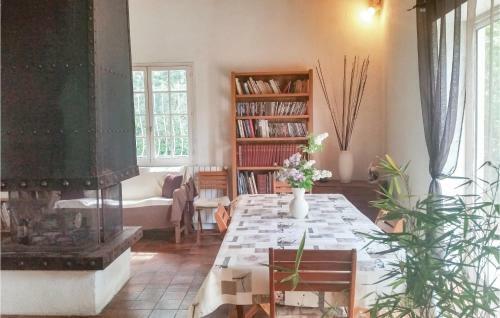 Holiday Home Chemin De La Roque