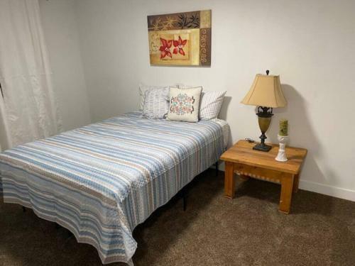 Modern 7 Bedroom 4 Bathroom Home Tooele 16 Guests