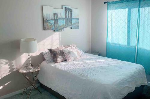 Modern 7 Bedroom 4 Bathroom Home Tooele 16 Guests