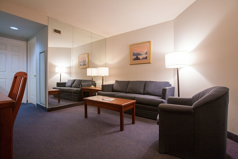 Rosedale  Hotel - 2 Bedroom Suite