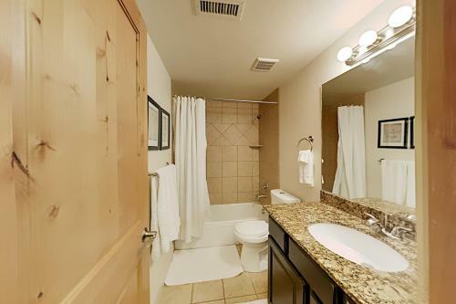 Bear Hollow Village Unit 4305