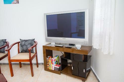 Excelente Casa Com Piscina Em Indaia, Bertioga Sp