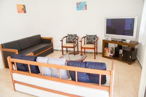 Excelente Casa Com Piscina Em Indaia, Bertioga Sp