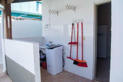 Excelente Casa Com Piscina Em Indaia, Bertioga Sp