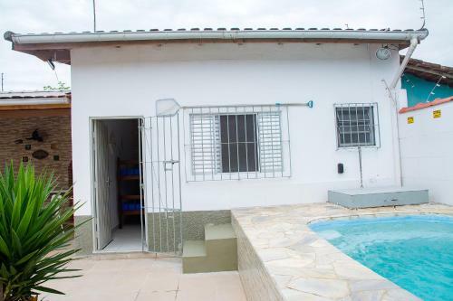 Excelente Casa Com Piscina Em Indaia, Bertioga Sp