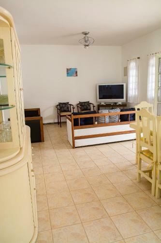 Excelente Casa Com Piscina Em Indaia, Bertioga Sp