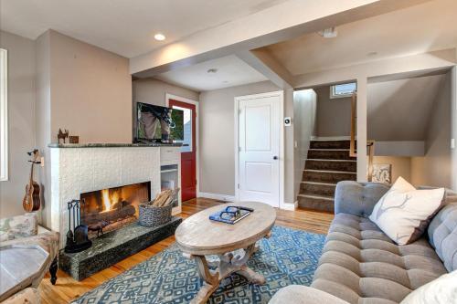 Ontario Manor B