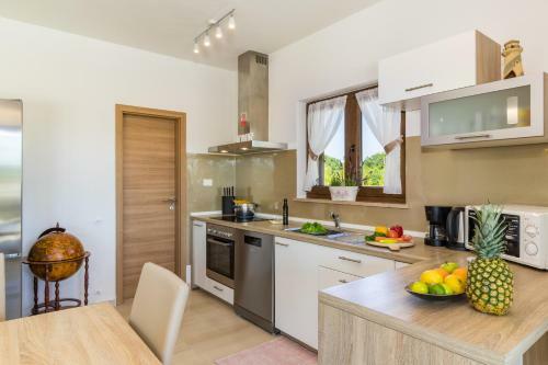 Impressive Luxury Villa With Private Heated Pool -villa Dija