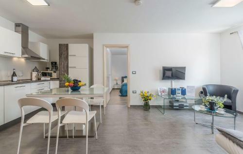 Apartment-ire
