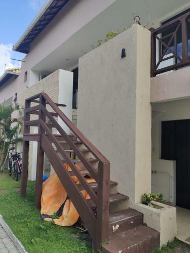 Apartamento Village Em Guarajuba Com 2/4 E Su�te