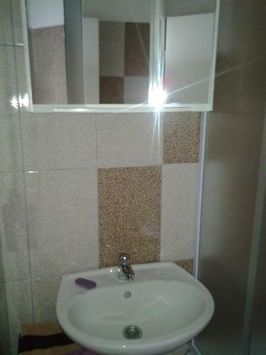 Apartmani La?tro