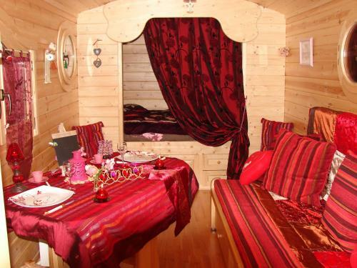 Maison D'h�tes La Roulotte Des 4 Saisons