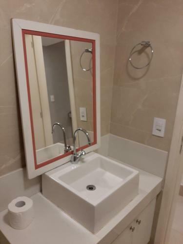 Ador�vel Apartamento Com Duas Suites