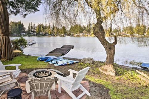 Luxe Federal Way Retreat With Dock And Fire Pit!