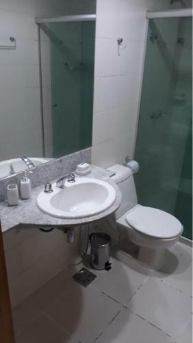 Apartamento Flat Bairritz Setor Hoteleiro Norte. Quarto 105