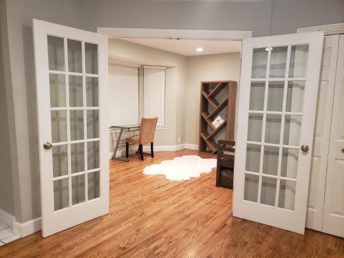 Spacious Ski House W/fireplace & Fenced Yard!