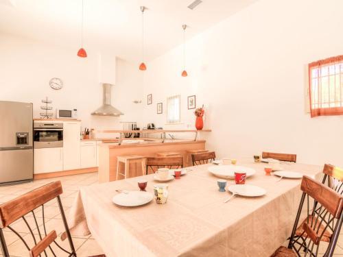 Holiday Home Maison Les Oliviers Mazan