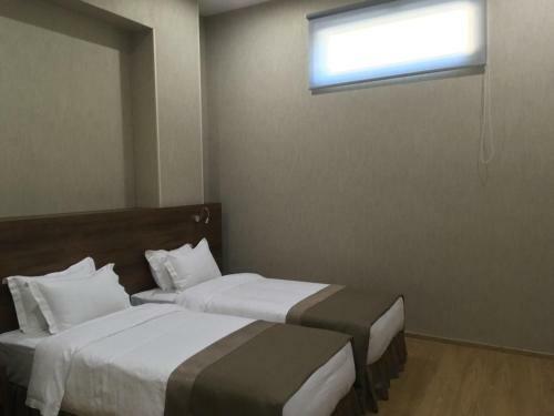 Hotel Metekhi Line