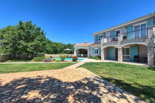 Villa Krmed With Private Pool
