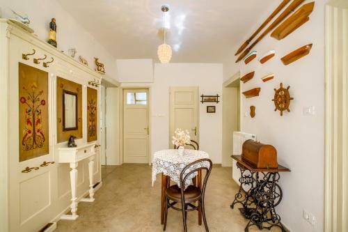 Villa Katarina Vintage House