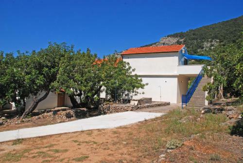 Hostal Apartments Bako Komiza
