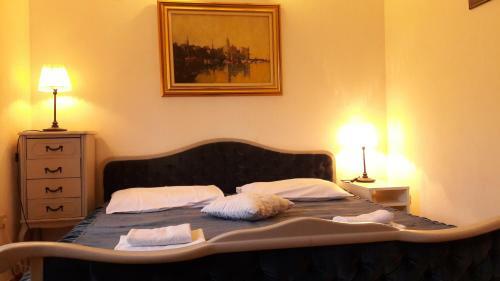 Hostal Apartments Bako Komiza