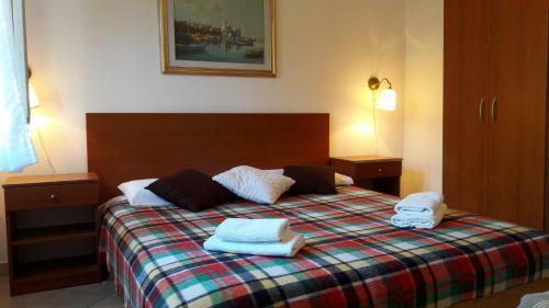 Hostal Apartments Bako Komiza