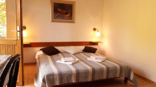 Hostal Apartments Bako Komiza