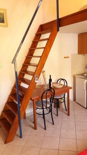 Hostal Apartments Bako Komiza