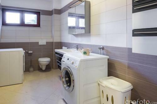 Super Luxuri�se Villa Directly On The Sea