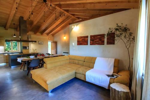 Villa Holiday Home Mikula