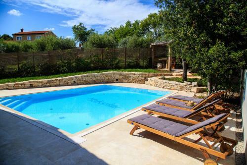 Villa Holiday Home Mikula